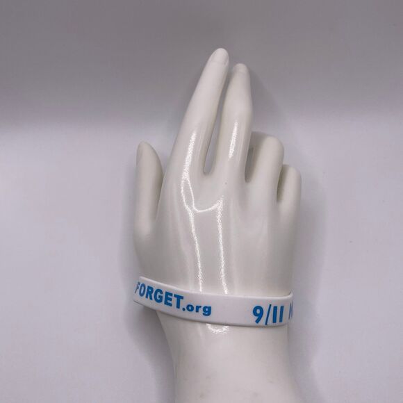 White & Blue Never Forget 9/11 Memorial Rubber Bracelet - Picture 8 of 12